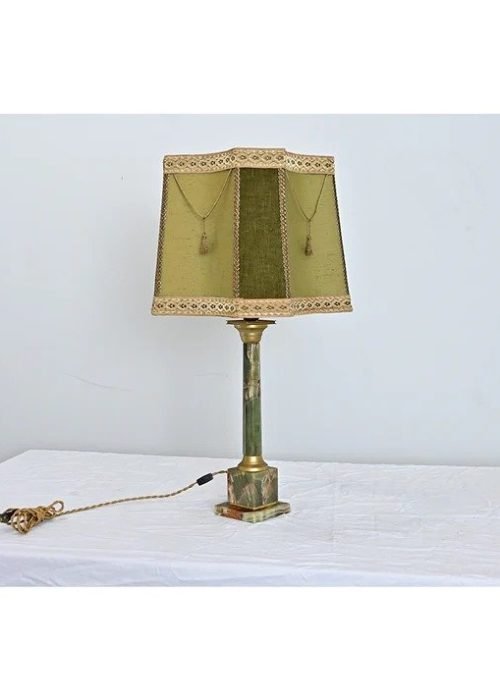 Vintage-Style-Green-Marble-Table-Lamp-with-Gold-Trimmed-Fabric-Shade-and-Tassel-Accent-1.jpg